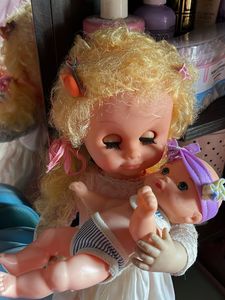 Vintage Doll  ( eyes not working)