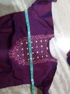 Elegant Purple Kurta Set with Embroidery