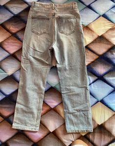 denim light blue jeans  model 5’7