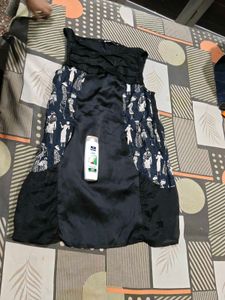 Chic Black Sleeveless Dress and shampoo free