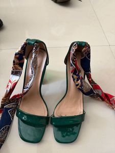 Chic Green Scarf Tie Heels