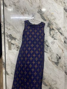 red max kurti