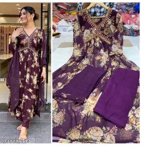 BEAUTIFUL NAIRA CUT ANARKALI IN GEORGETTE ❤️