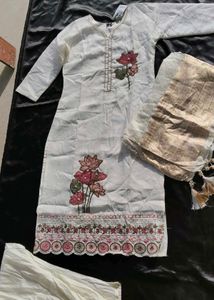 embroidery kurti set