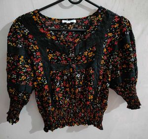 Patrons of Peace Cottage Cropped 3/4 Sleeve Black