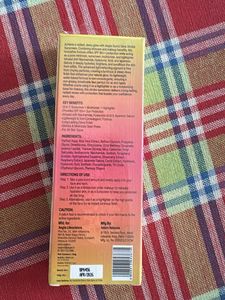 Aegte Sunlit Glow Strobe Sunscreen SPF 60