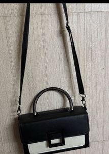 Chic Black & White Handbag