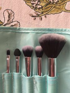 MINISO Makeup Brush Set with Pouch