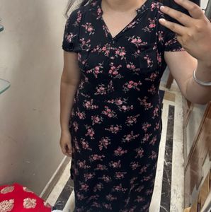 Chic Black Floral Midi Dress