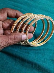 Beautiful Golden Bangle With Stone (New)