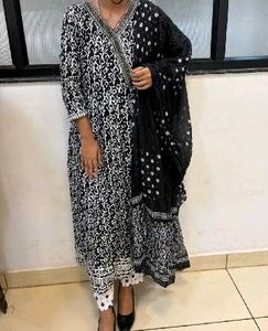 elegant black anarkali