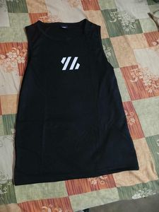 combo graphic vest