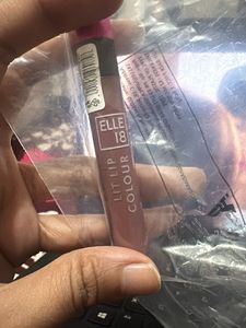 Elle 18 Lit Lip Colour