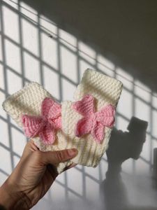 Crochet bow fingerless gloves