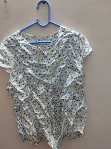 Floral Print Short Sleeve Top