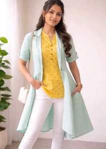 Chic Mint green front open flared shrug