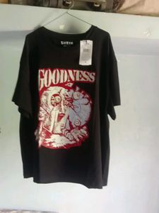 Graphic Print "GOODNESS" T-Shirt