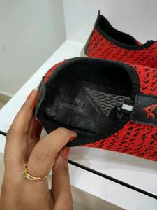 Uni Shoes