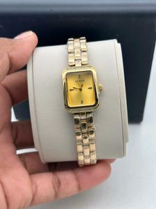 MIX BRANDED PREMIUM QUALITY LADIES WATCH AT SALE