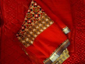 Exquisite Indian Saree with Geometric Print