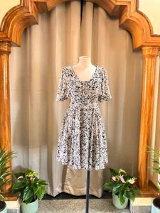 Chic Floral Print Mini Dress