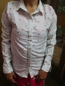 Chic White Sailboat Print Shirt