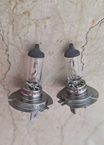 Car Headlight Bulbs - Set of 2