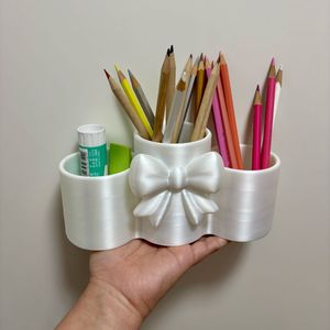 Cute Bow Makeup Brush Holder