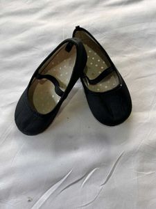 Black Ballet Flats