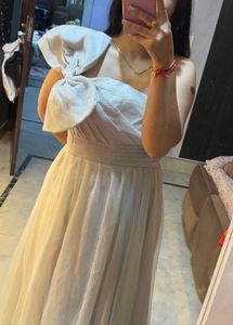 Elegant One-Shoulder Tulle Gown