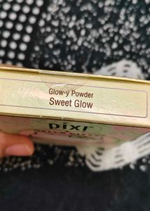 Pixi x Hello Kitty Glow Powder
