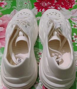 Stylish White Chunky Sneakers