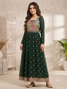 Embellished nyra cut