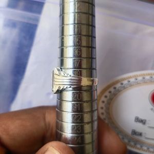 Man's 925 Hallmark Silver Casting Ring