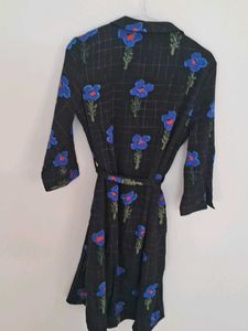 Tokyo talkies Black floral print midi dress