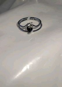 Elegant Rose Gold Ring with Black Stone