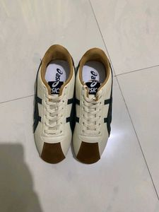 asics sneakers