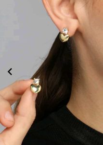 SHEIN Gold Croissant &amp; Heart Earrings Combo