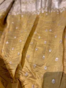 YTILAUQWBeautiful   Branded Lehnga Choli.     Heav