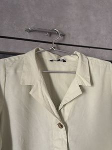 Elegant Cream Short-Sleeve Button-Up Blouse
