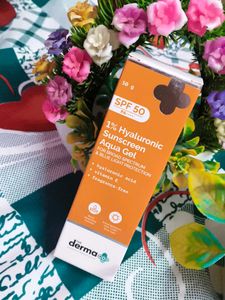The Derma Co. 1% Hyaluronic Sunscreen Aqua Gel