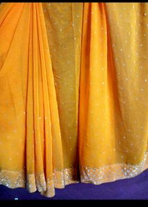 Women's Georgette Saree.. 🧡