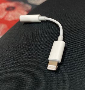 Apple Lightning to 3.5mm Headphone Jack Adapter