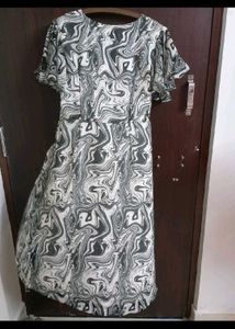 Black &amp; White Swirl marble abstract Midi Dress