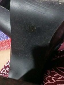 Chic Black Platform Wedge Sandals
