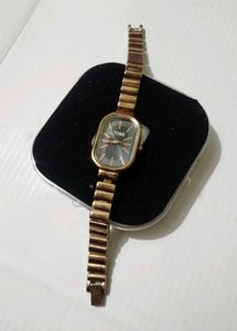 Elegant Rose Gold Tone Ladies Watch