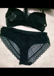 Black Lace Detail h&amp;m bra with brief 👍