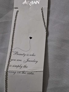 Elegant Silver Necklace With Flower Charm