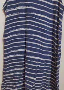 Blue &amp; White Lining Print Camisoles