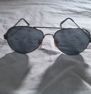 🕶Classics Aviator Black Lenses UV Protection Sunglasses For Men &amp; Women, Unisex. Women's Eyewear, Boy's Eyeglasses, Girl's Goggles, Men's Spectacles. Stylish Fashion Accessories.